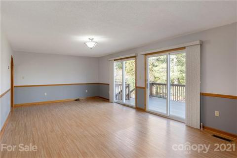 65 Web Pl, Mills River, NC 28759 photo 7