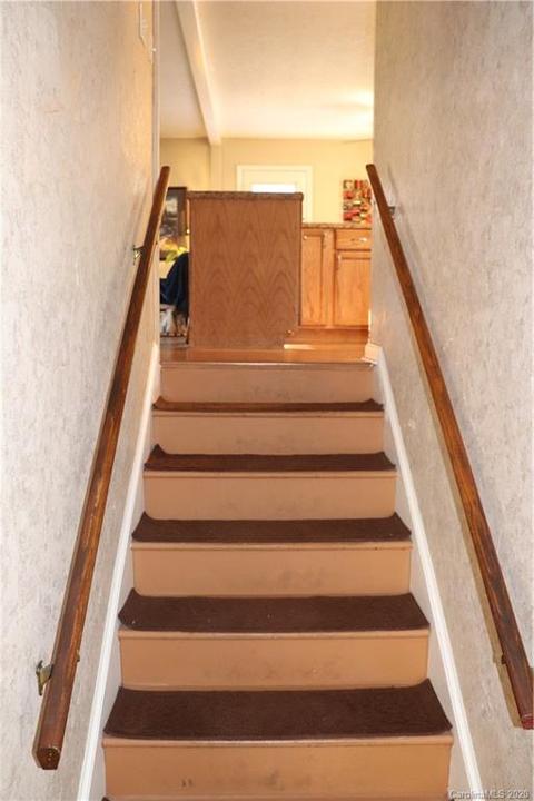 1010 Tangle Dr, Hickory, NC 28602 photo 25