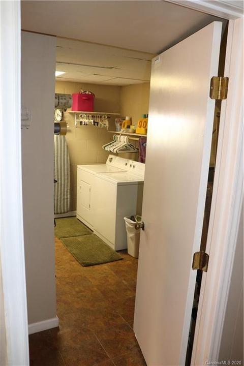 1010 Tangle Dr, Hickory, NC 28602 photo 30