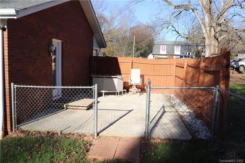 1010 Tangle Dr, Hickory, NC 28602 photo 35