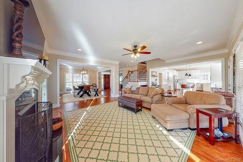 6619 Fox Ridge Cir, Davidson, NC 28036 photo 11