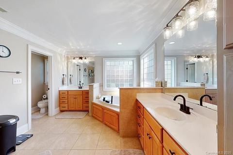 6619 Fox Ridge Cir, Davidson, NC 28036 photo 25