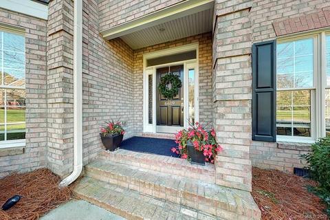 6619 Fox Ridge Cir, Davidson, NC 28036 photo 4