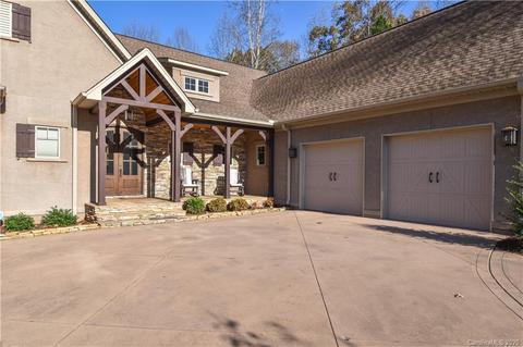 4635 Granite Hill Dr, Davidson, NC 28036 photo 2