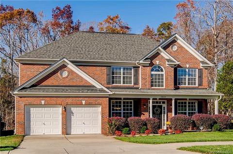 10824 Clark St, Davidson, NC 28036 photo 1