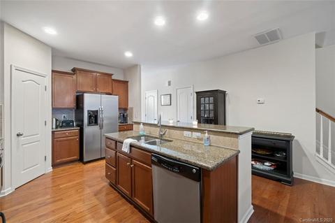 18307 The Commons Blvd, Cornelius, NC 28031 photo 8