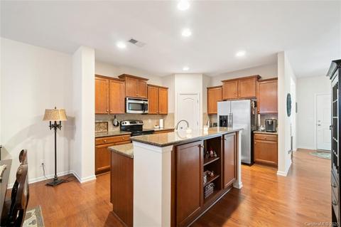 18307 The Commons Blvd, Cornelius, NC 28031 photo 9