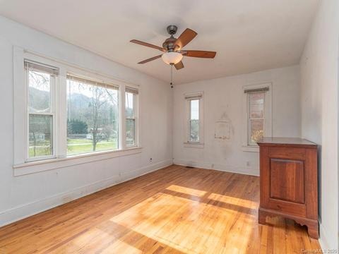 185 Painter St, Canton, NC 28716 photo 18