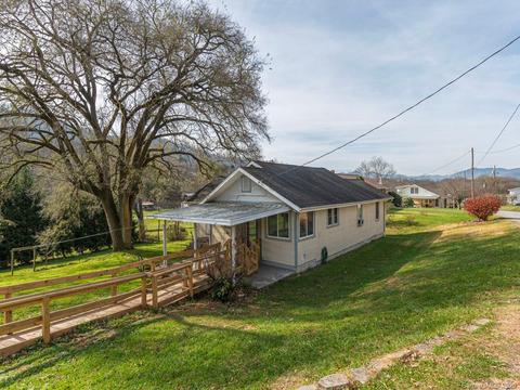 185 Painter St, Canton, NC 28716 photo 3