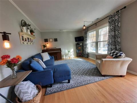 417 E Poplar St, Stanley, NC 28164 photo 4