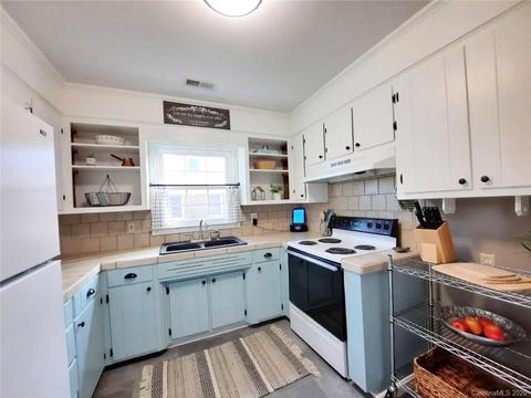 417 E Poplar St, Stanley, NC 28164 photo 8