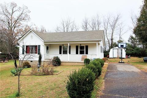 114 Sharon Pl, Hudson, NC 28638 photo 2