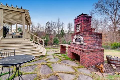 10768 Kingsview Dr, Davidson, NC 28036 photo 22