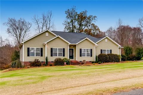 10768 Kingsview Dr, Davidson, NC 28036 photo 1