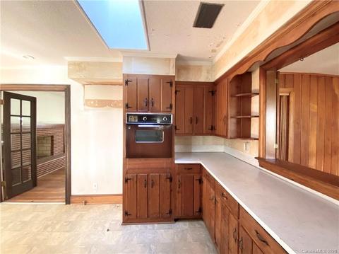 575 E Memorial Hwy, Harmony, NC 28634 photo 17