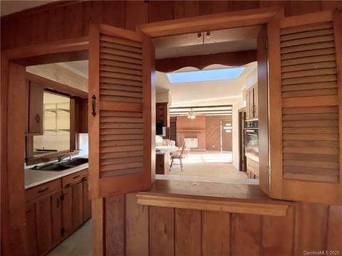 575 E Memorial Hwy, Harmony, NC 28634 photo 14