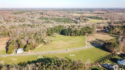 19205 Shearer Rd, Davidson, NC 28036 photo 5