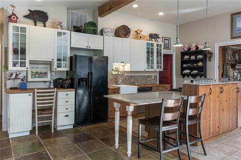 495 Sprinkle Branch Rd, Marshall, NC 28753 photo 16