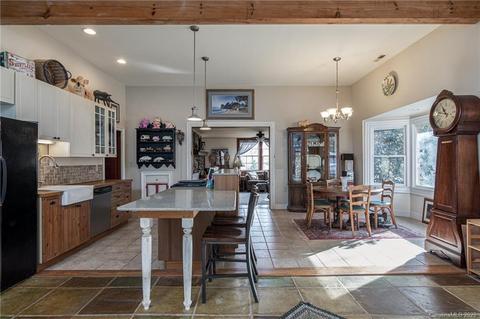495 Sprinkle Branch Rd, Marshall, NC 28753 photo 15