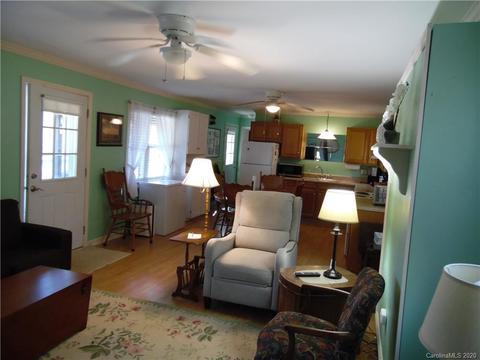 34 White Pine Dr, Brevard, NC 28712 photo 4