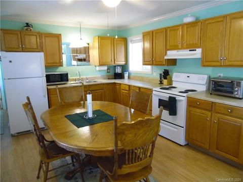 34 White Pine Dr, Brevard, NC 28712 photo 7