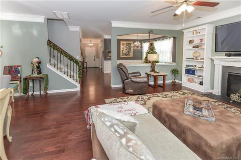 216 Hydrangea Dr, Clover, SC 29710 photo 9