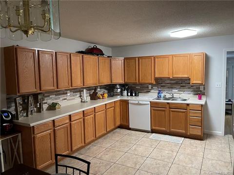 20 Bartlett Rd, Marion, NC 28752 photo 9