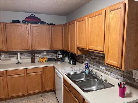 20 Bartlett Rd, Marion, NC 28752 photo 6