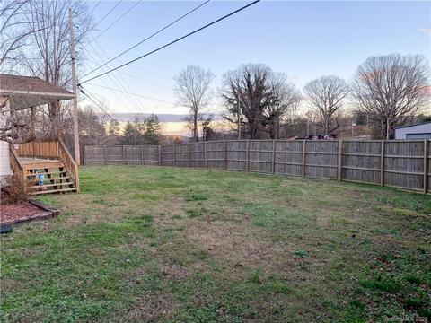 20 Bartlett Rd, Marion, NC 28752 photo 5