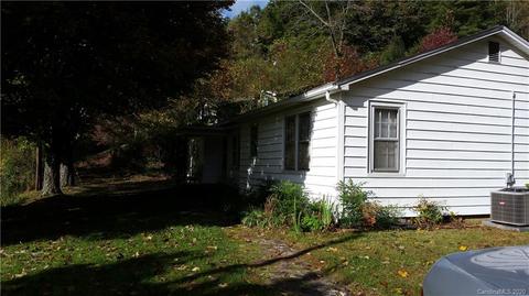 27 Greenway Rd, Sylva, NC 28779 photo 3