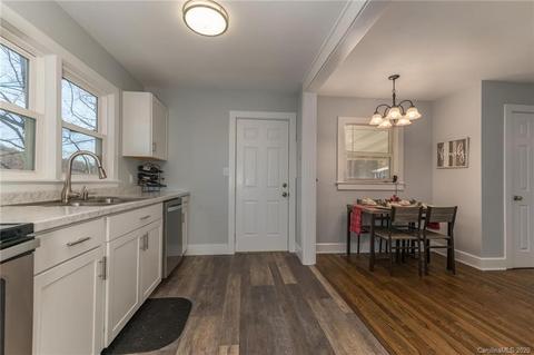 35 Mcdonald St, Tryon, NC 28782 photo 8