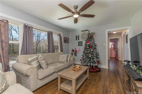 35 Mcdonald St, Tryon, NC 28782 photo 6