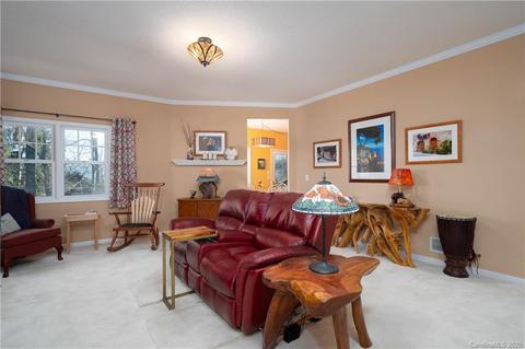 203 Eagle Point Dr, Brevard, NC 28712 photo 10