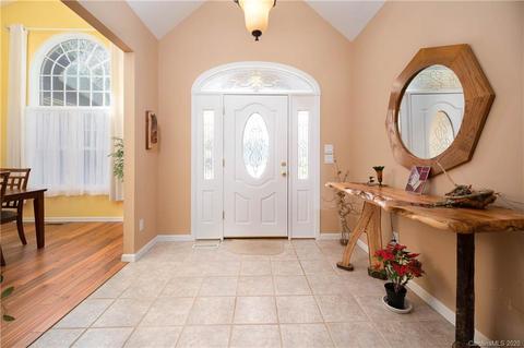 203 Eagle Point Dr, Brevard, NC 28712 photo 5