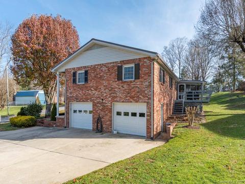 14 Briar Ln, Clyde, NC 28721 photo 3