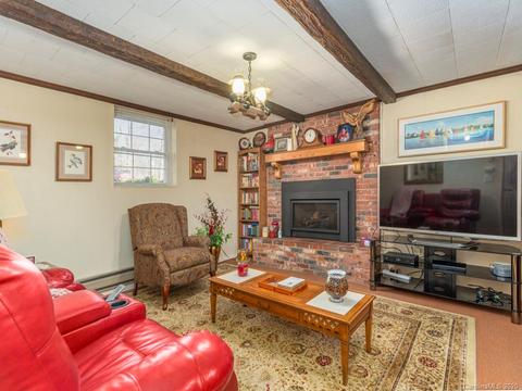 14 Briar Ln, Clyde, NC 28721 photo 16