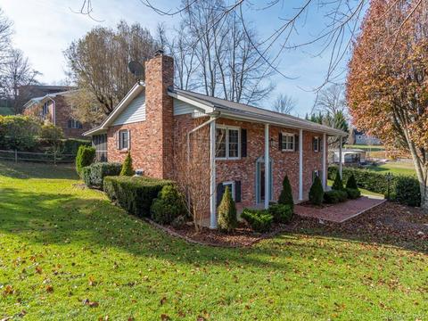 14 Briar Ln, Clyde, NC 28721 photo 1