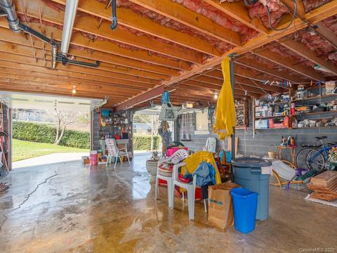 14 Briar Ln, Clyde, NC 28721 photo 19