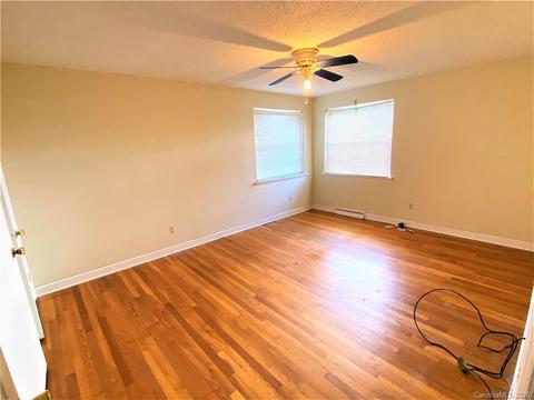 700 7th St SE, Hickory, NC 28602 photo 18