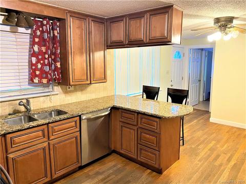 700 7th St SE, Hickory, NC 28602 photo 40