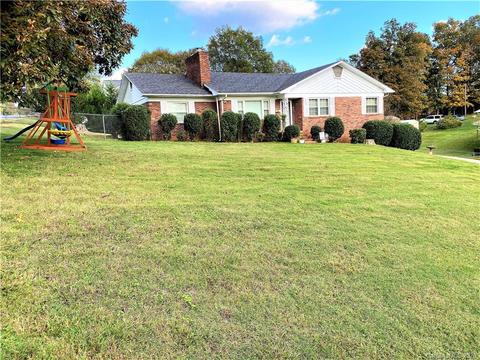 700 7th St SE, Hickory, NC 28602 photo 3