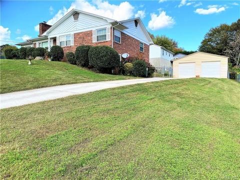 700 7th St SE, Hickory, NC 28602 photo 4