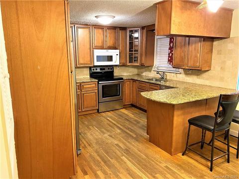700 7th St SE, Hickory, NC 28602 photo 32