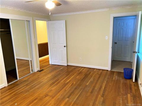 700 7th St SE, Hickory, NC 28602 photo 27
