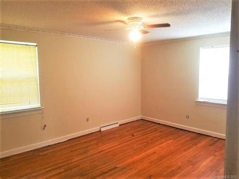 700 7th St SE, Hickory, NC 28602 photo 21