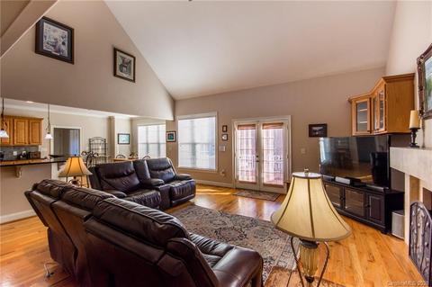 465 Fox Hunter Rd, Harmony, NC 28634 photo 12