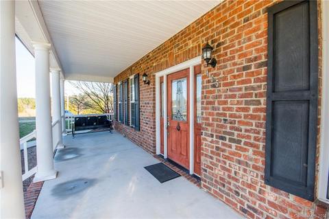 465 Fox Hunter Rd, Harmony, NC 28634 photo 3