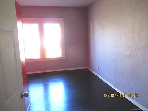 321 3rd St SE, Hickory, NC 28602 photo 16