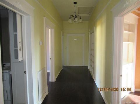 321 3rd St SE, Hickory, NC 28602 photo 8