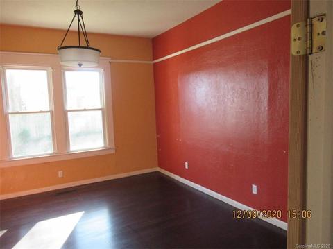 321 3rd St SE, Hickory, NC 28602 photo 6